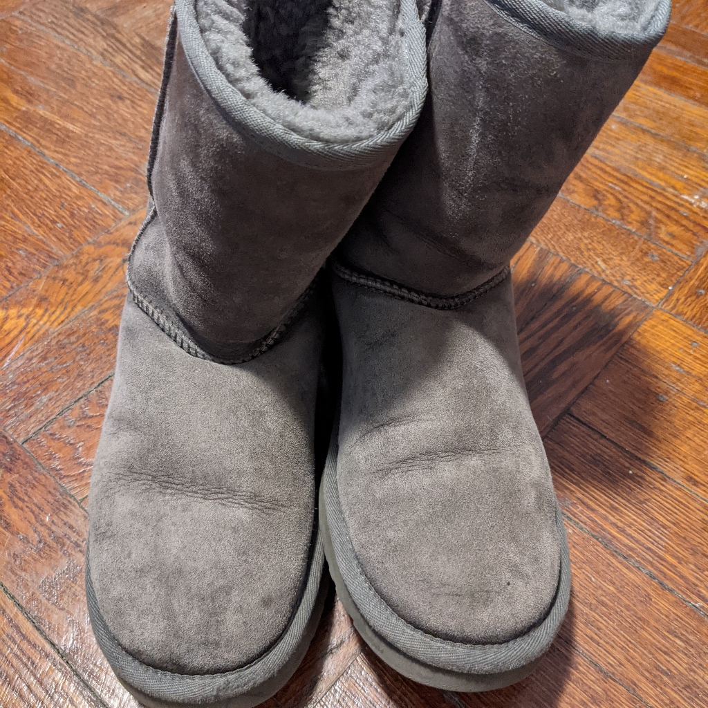 Ugg